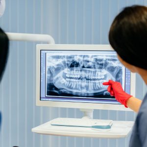 Dental imaging with low-field magnetic resonance imaging (DentMRI)